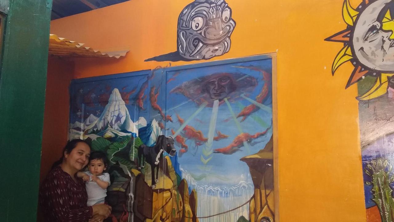 Monkeywasi Climbing Hostel Huaraz  Exterior photo