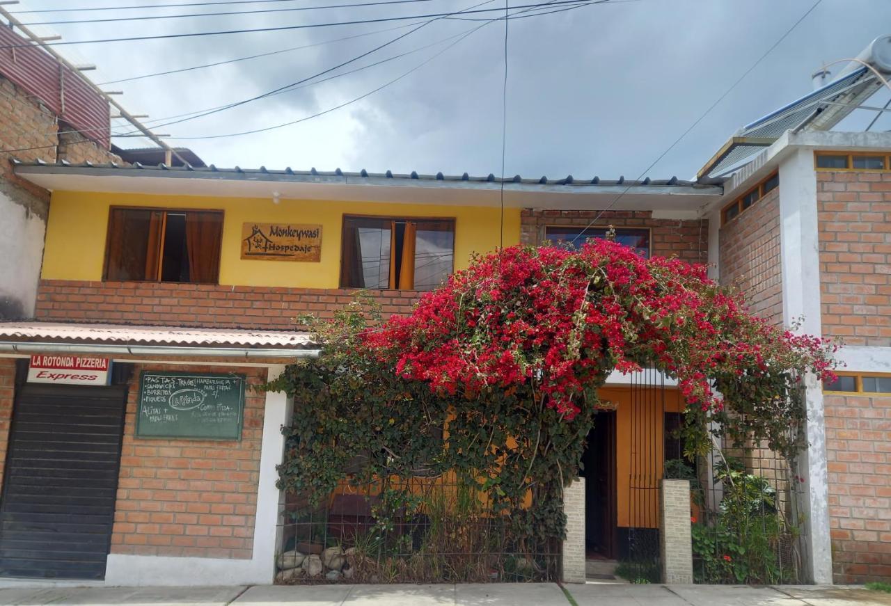 Monkeywasi Climbing Hostel Huaraz  Exterior photo